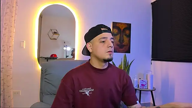 alejandro calderon1 online show from February 2026 10:16:01 PM