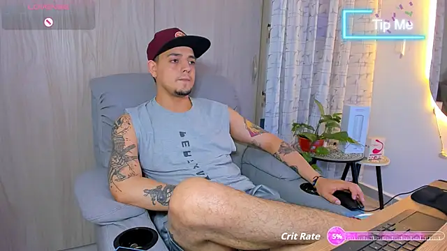 alejandro calderon1 online show from September 2025 01:17:01 AM