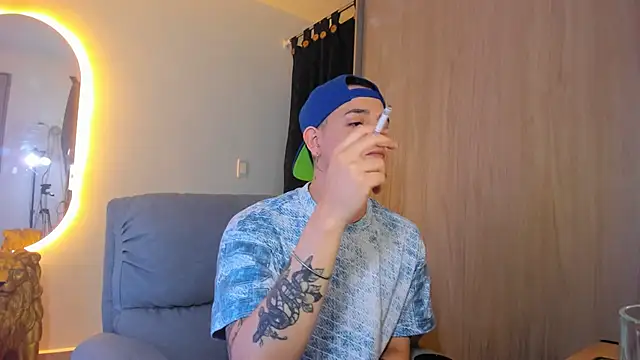 alejandro calderon1 online show from February 2025 04:57:01 AM