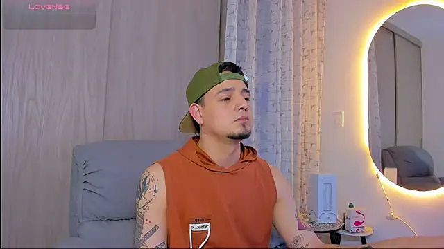 alejandro calderon1 online show from November 2025 01:49:02 AM