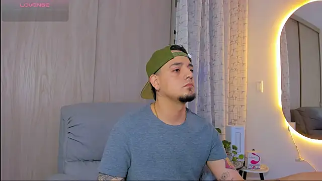 alejandro calderon1 online show from November 2025 06:07:02 AM