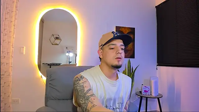 alejandro calderon1 online show from February 2026 04:12:02 AM