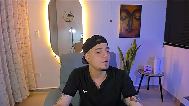 alejandro calderon1 online show from March 2026 06:17:01 AM