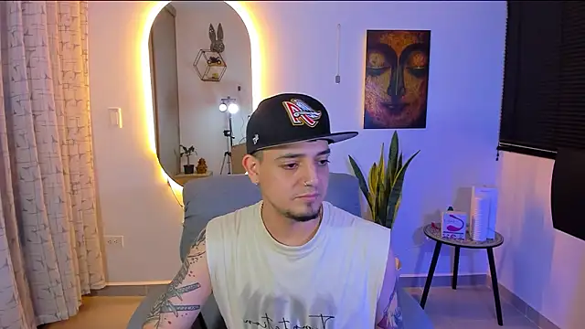 alejandro calderon1 online show from March 2026 03:31:01 AM