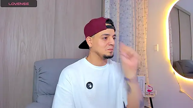 alejandro calderon1 online show from October 2025 04:38:01 AM