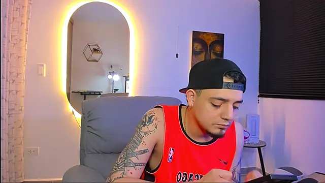 alejandro calderon1 online show from February 2026 05:39:02 AM