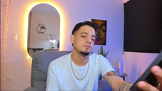 alejandro calderon1 online show from February 2026 04:10:02 AM