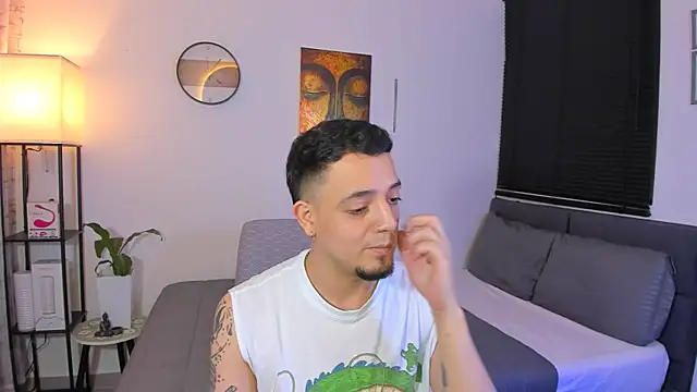 alejandro calderon1 online show from May 2026 01:57:01 AM