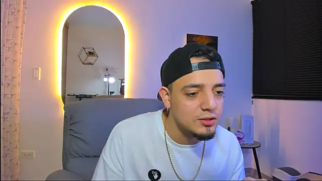 alejandro calderon1 online show from February 2026 04:10:02 AM