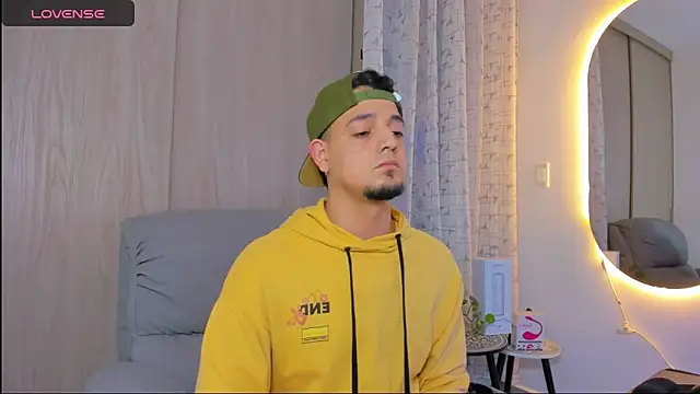 alejandro calderon1 online show from November 2025 04:26:01 AM