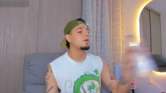 alejandro calderon1 online show from November 2025 02:38:01 AM