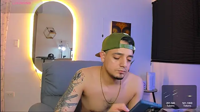 alejandro calderon1 online show from March 2026 07:48:02 AM