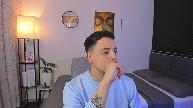 alejandro calderon1 online show from June 2026 06:02:02 AM