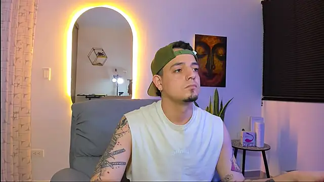 alejandro calderon1 online show from February 2026 02:45:01 AM