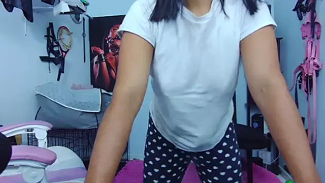 Hannah-grace online show from December 2025 11:01:02 AM