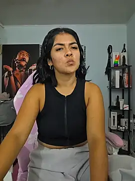 Hannah-grace online show from November 2025 01:27:02 PM