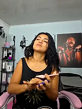 Hannah-grace online show from October 2025 10:39:01 AM