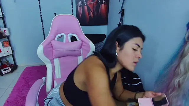 Hannah-grace online show from October 2025 02:07:01 PM