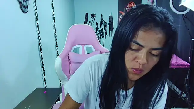 Hannah-grace online show from March 2025 11:34:02 AM