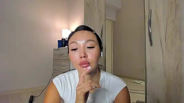 keiko hot online show from April 2026 02:25:02 AM