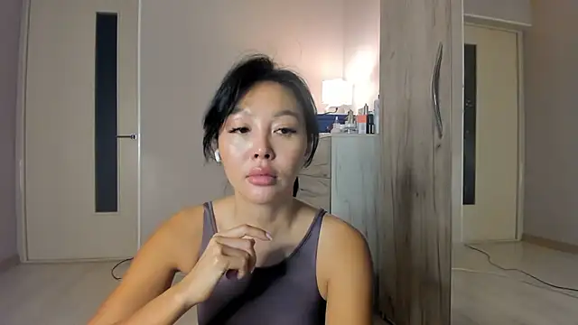 keiko hot online show from April 2026 02:18:01 AM