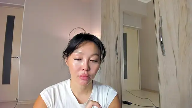 keiko hot online show from April 2026 02:29:02 AM