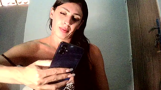 AlexiaDuucan online show from September 2025 01:39:02 PM