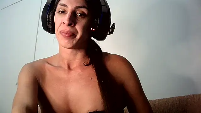 AlexiaDuucan online show from February 2026 12:11:01 AM