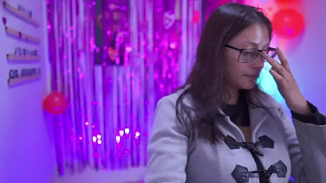 Kyomi chang online show from September 2025 01:17:02 PM