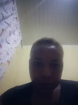 Candylious87 online show from April 2026 08:16:02 PM