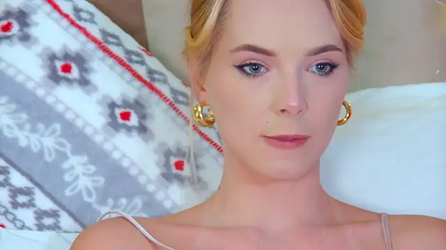 GentleRossi online show from December 2025 03:12:01 PM