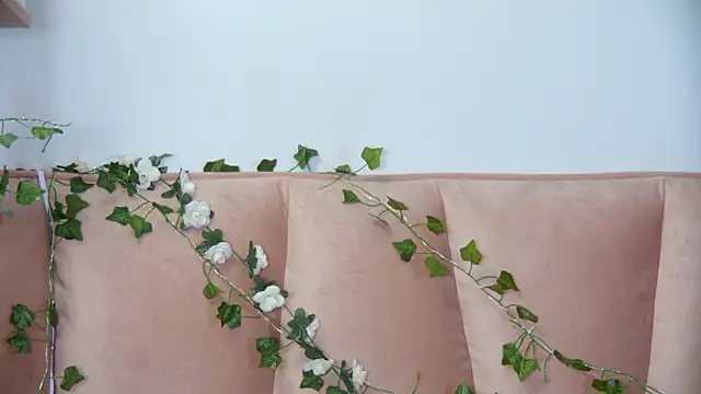 GentleRossi online show from June 2026 01:44:02 PM