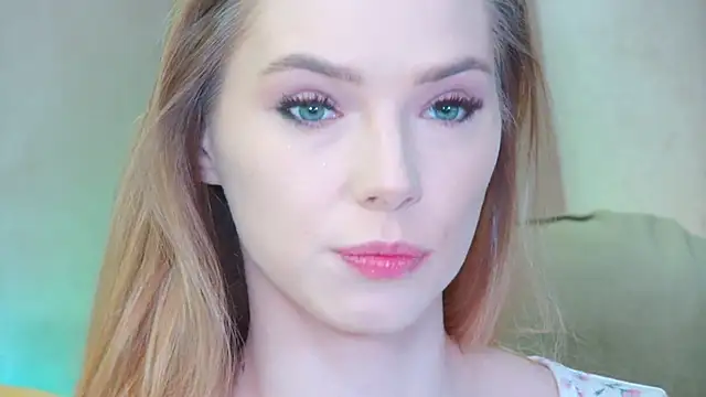 GentleRossi online show from November 2025 03:15:01 PM