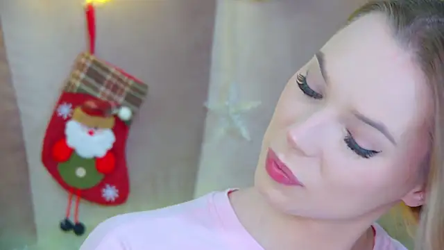 GentleRossi online show from November 2025 03:11:01 PM