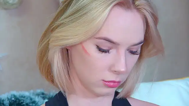 GentleRossi online show from December 2025 03:00:02 PM