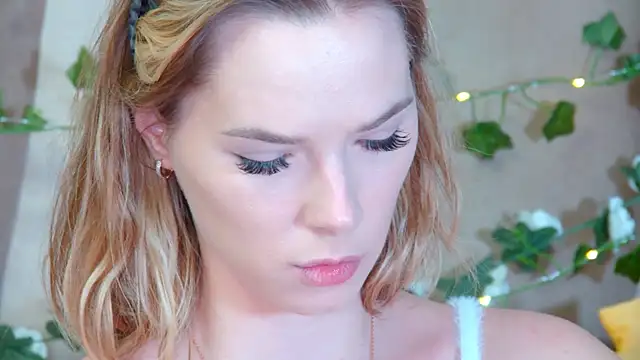 GentleRossi online show from May 2026 04:10:01 PM