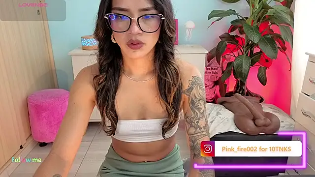 melisa es online show from November 2025 12:38:01 PM