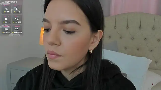 Snapshot of Beautyari_ chatting on March 2025 12:26:01 PM Beautyari online show from March 2025 12:26:01 PM