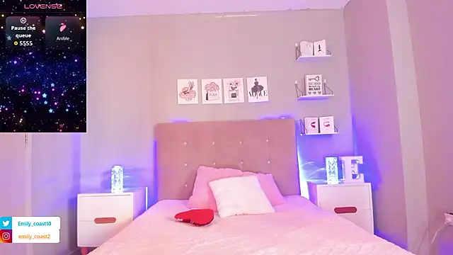 EmilyCoast-1 online show from March 2026 07:32:01 PM