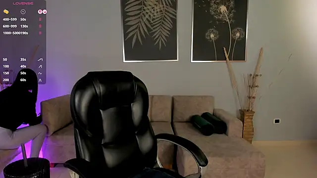 JennaOlsonX online show from November 2025 11:33:02 AM