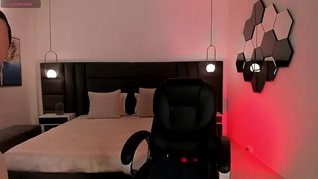 JennaOlsonX online show from December 2025 06:44:02 PM