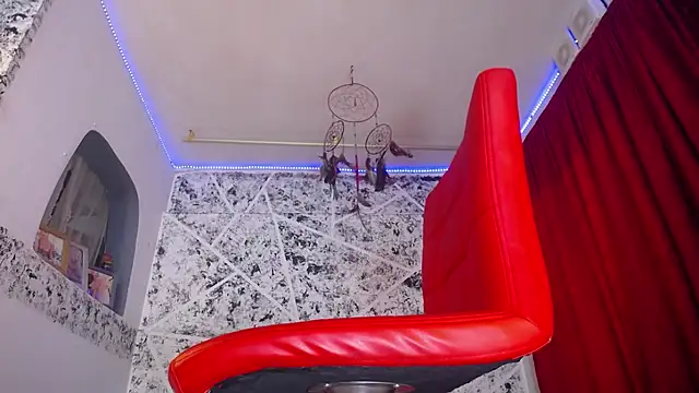 hornytsblonde online show from February 2026 05:03:02 PM