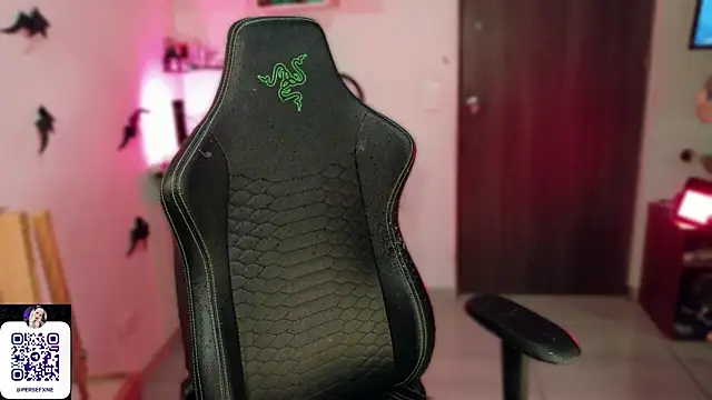 damnliciousss online show from April 2026 11:44:02 PM