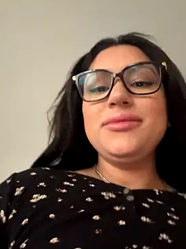 MeghanXO online show from November 2025 02:50:01 PM