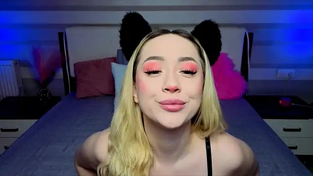 AriaSugar online show from October 2025 03:43:01 AM