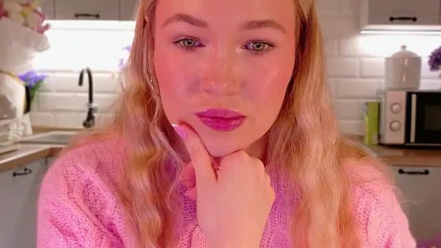 Veronika Mitchel online show from December 2025 11:23:02 AM