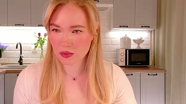 Veronika Mitchel online show from February 2026 04:16:02 PM