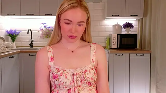 Veronika Mitchel online show from November 2025 03:16:02 PM