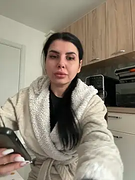 Snapshot of Scarlett-Dream chatting on February 2025 08:28:01 AM Scarlett-Dream online show from February 2025 08:28:01 AM