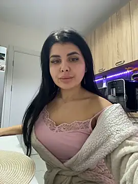 Snapshot of Scarlett-Dream chatting on November 2025 07:01:02 AM Scarlett-Dream online show from November 2025 07:01:02 AM